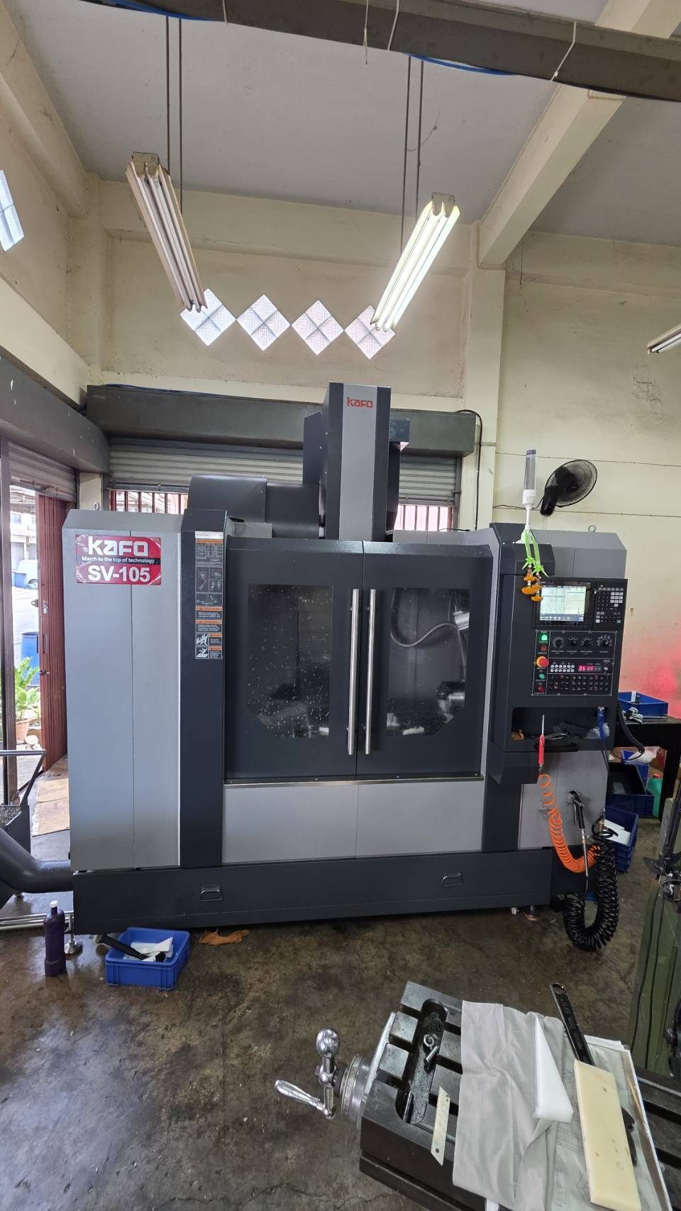 CNC Machining Center ในโรงงานของเรา